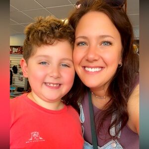 Meet your Posher, Lauren